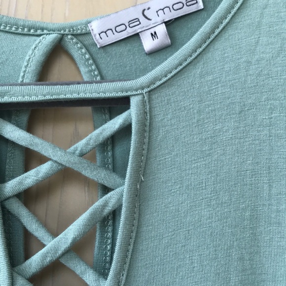 Top. Never worn - Picture 2 of 4